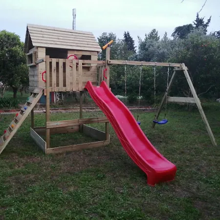 Casa Laranjeiras E Parque Infantil